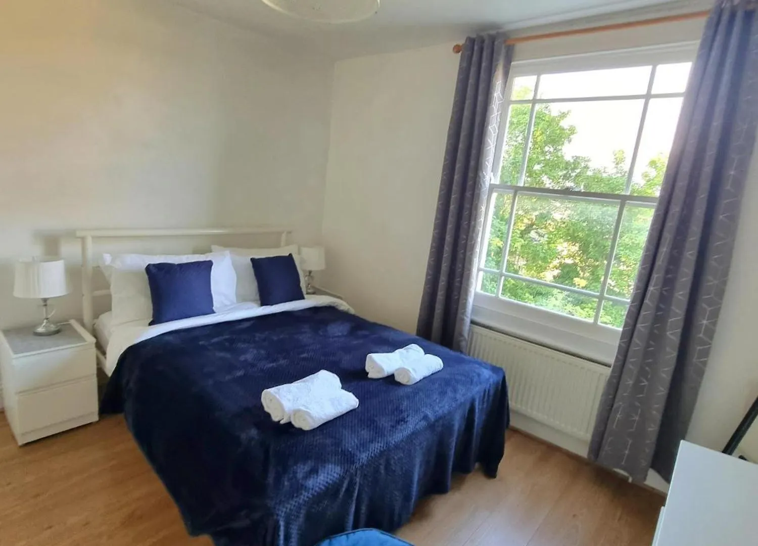 Evo View - 1 Bed Apartment - Stunning Views 3 Mins Walk Mile End Station London United Kingdom